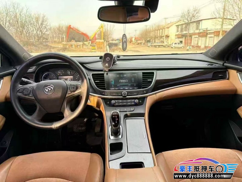 17年别克君越轿车抵押车出售