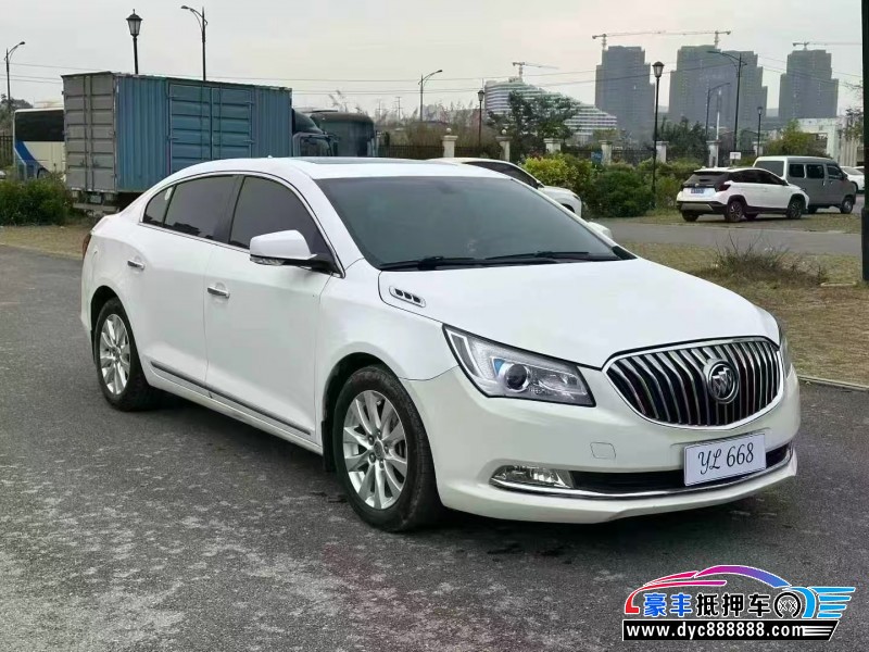 14年别克君越轿车抵押车出售