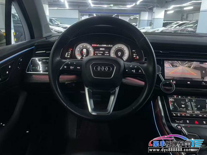 23年奥迪Q7轿车抵押车出售