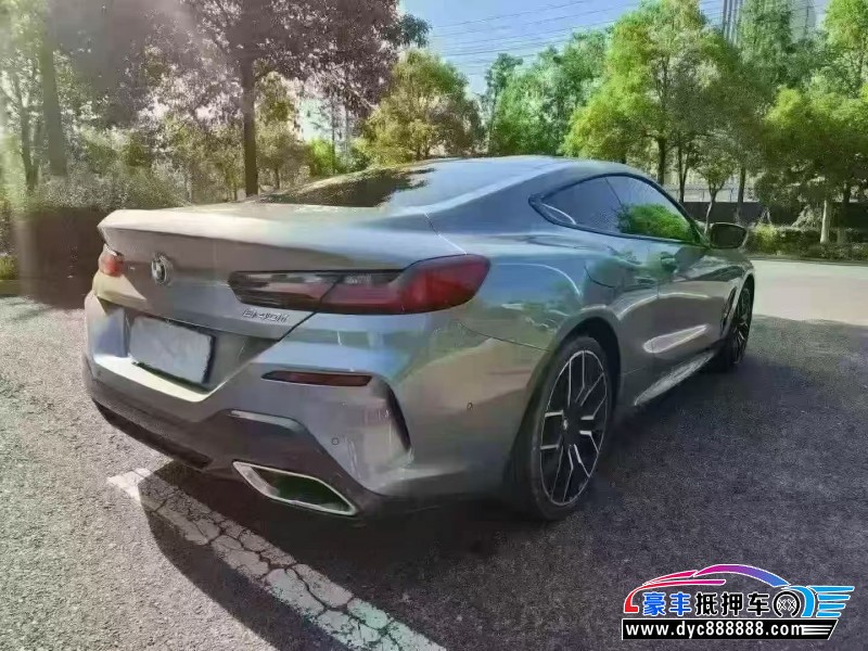 24年宝马8系轿车抵押车出售