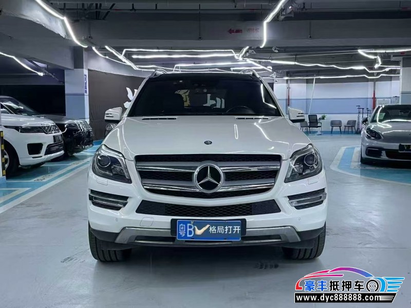 14年奔驰GL轿车抵押车出售