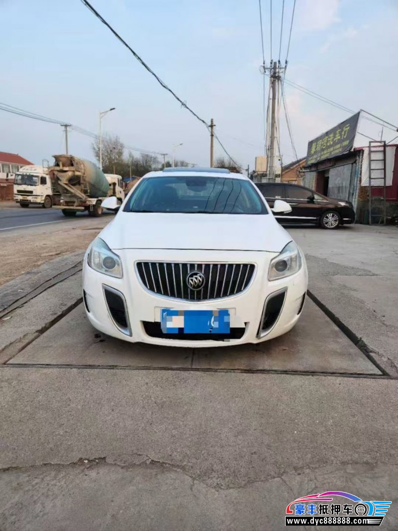 抵押车出售13年别克君威轿车