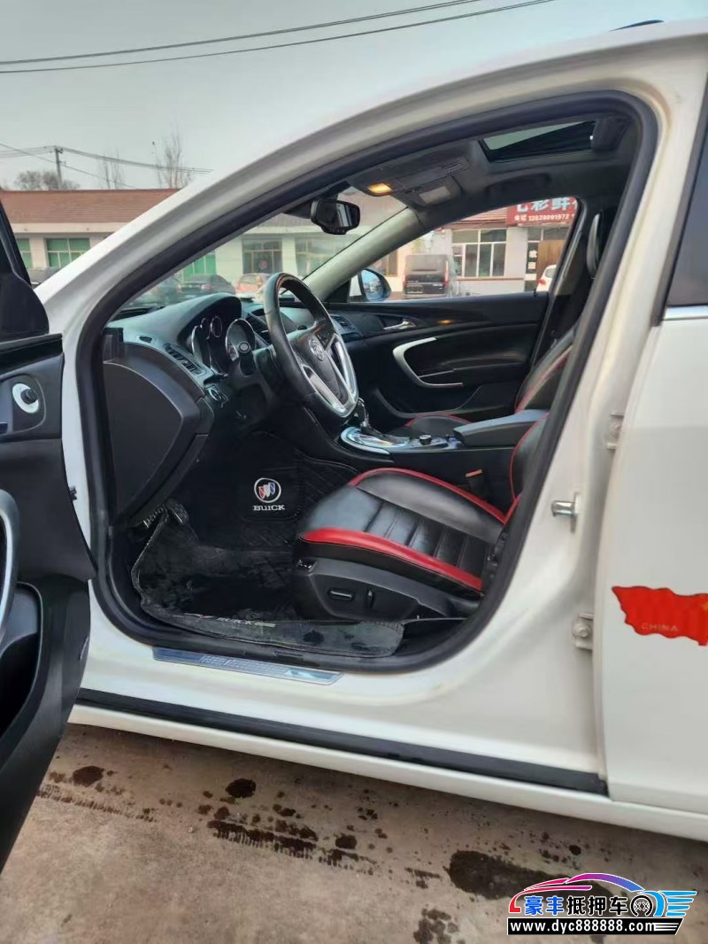 13年别克君威轿车抵押车出售