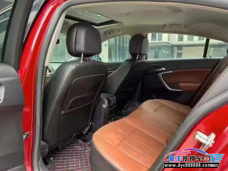 13年别克君威轿车抵押车出售