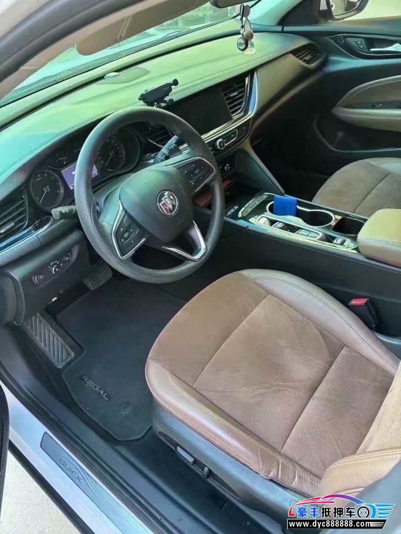 22年别克君威轿车抵押车出售