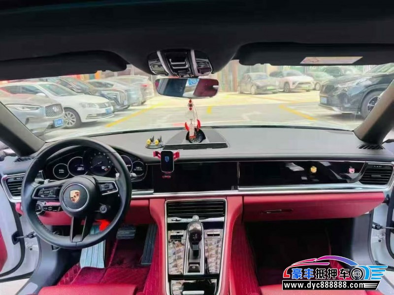 22年保时捷帕纳梅拉轿车抵押车出售