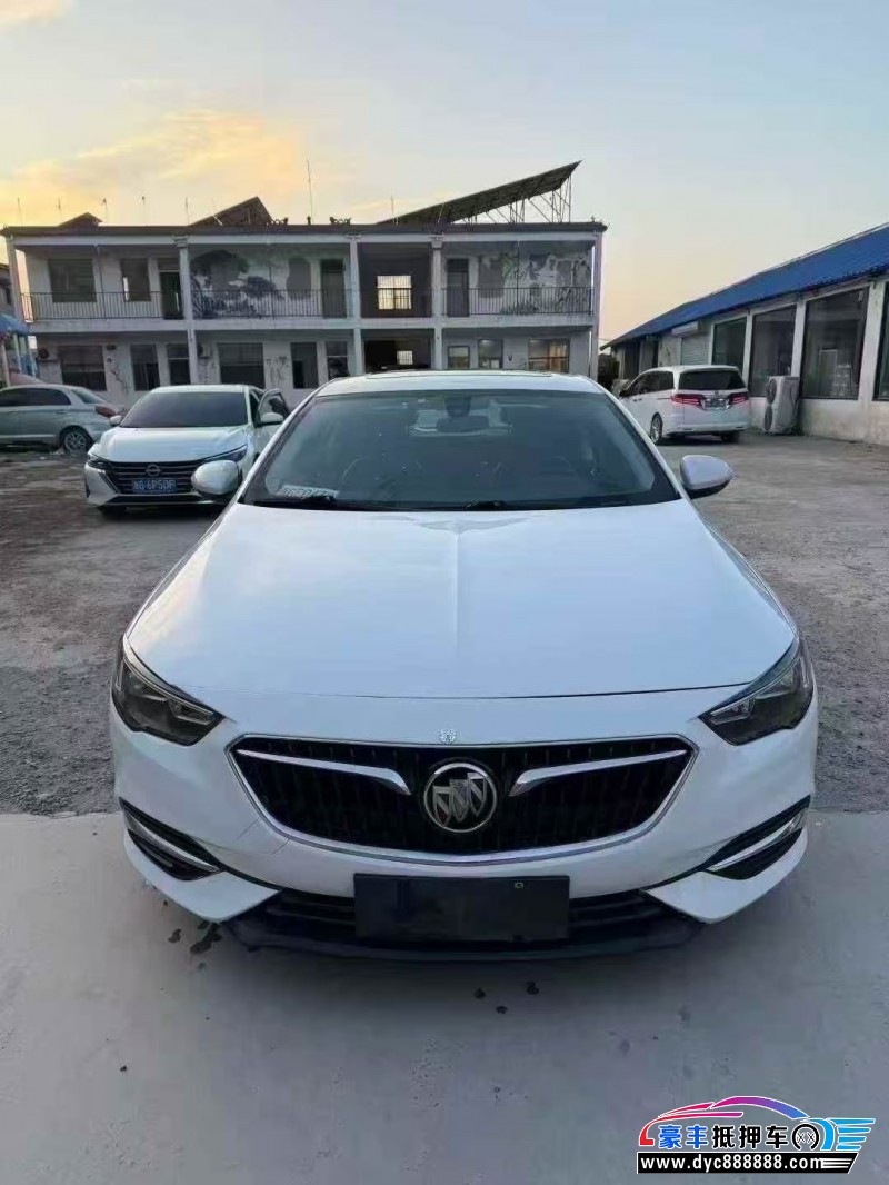 抵押车出售19年别克君威轿车