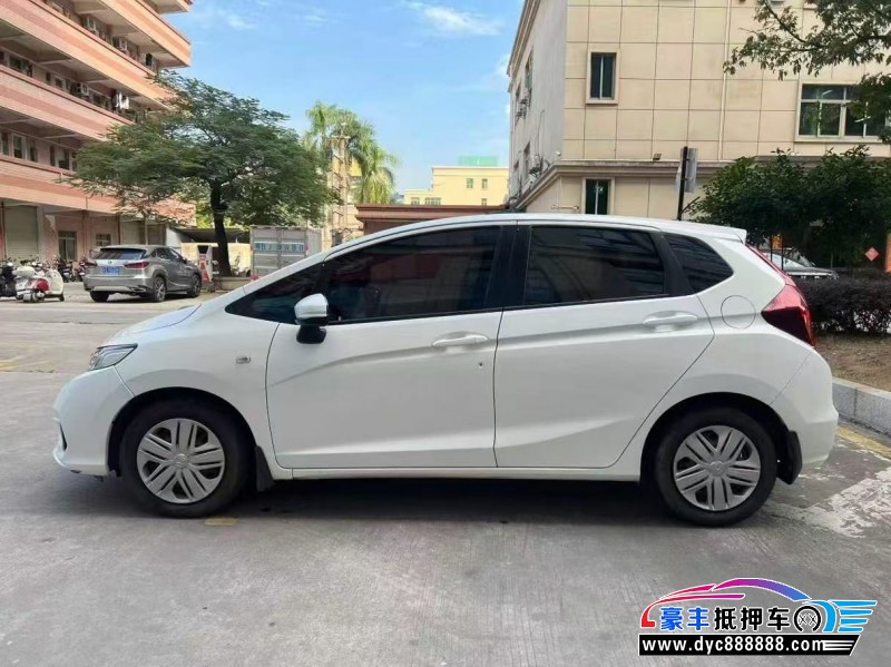 18年本田飞度轿车抵押车出售