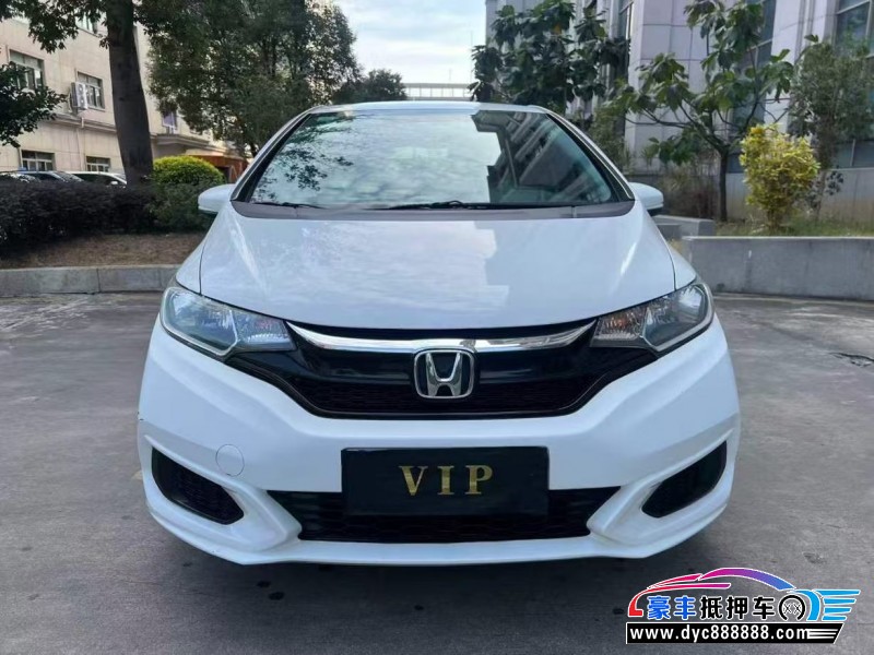 抵押车出售18年本田飞度轿车