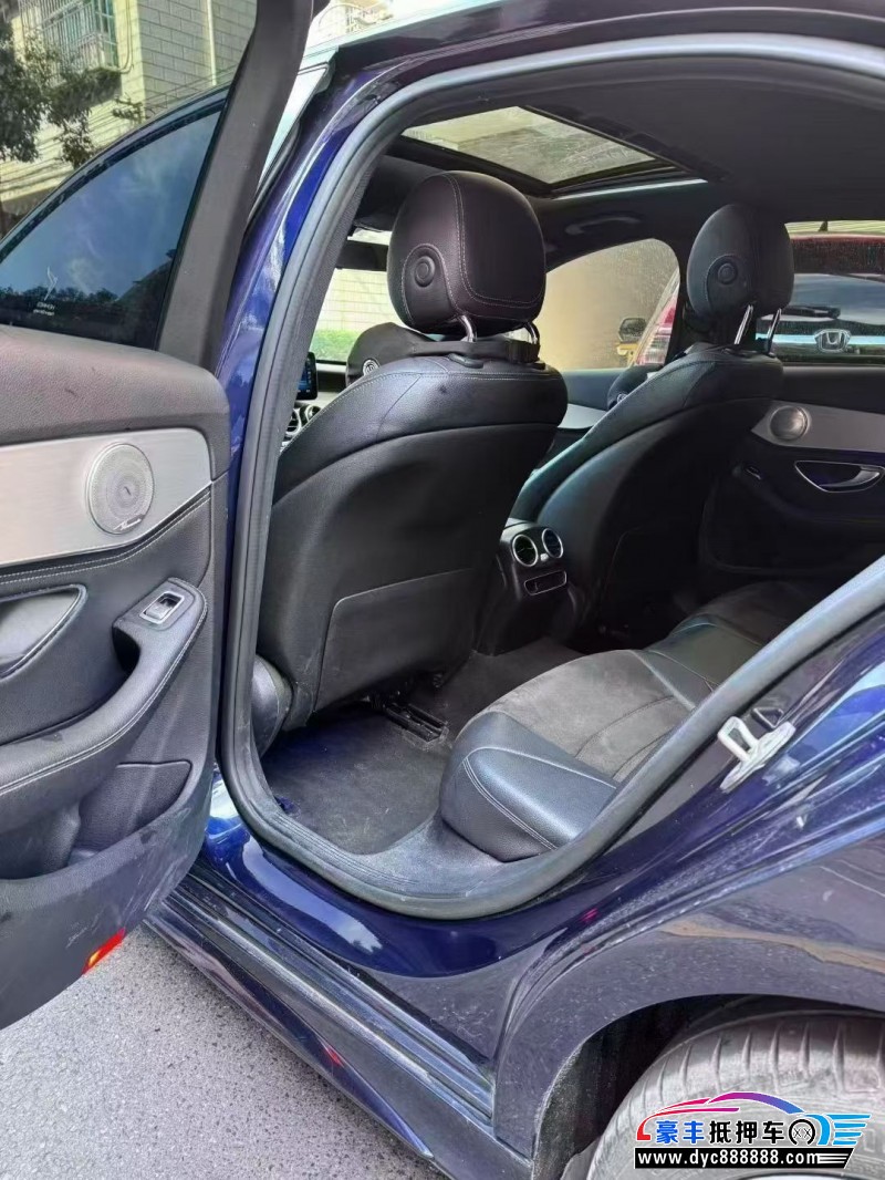 20年奔驰C轿车抵押车出售