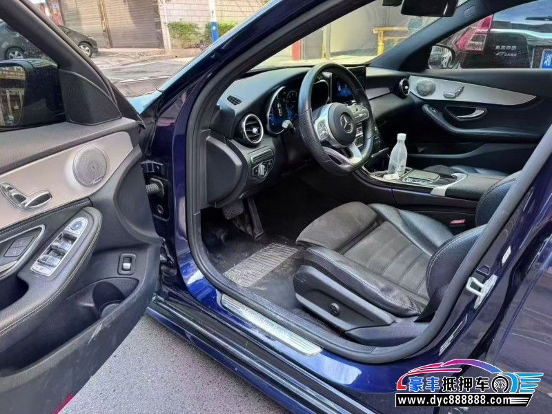 20年奔驰C轿车抵押车出售