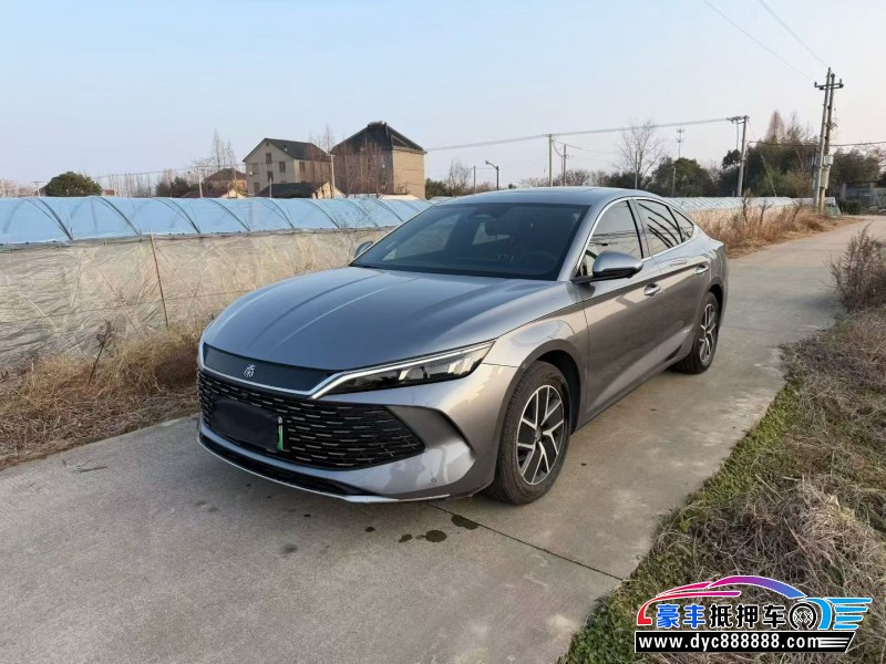 25年比亚迪秦轿车抵押车出售