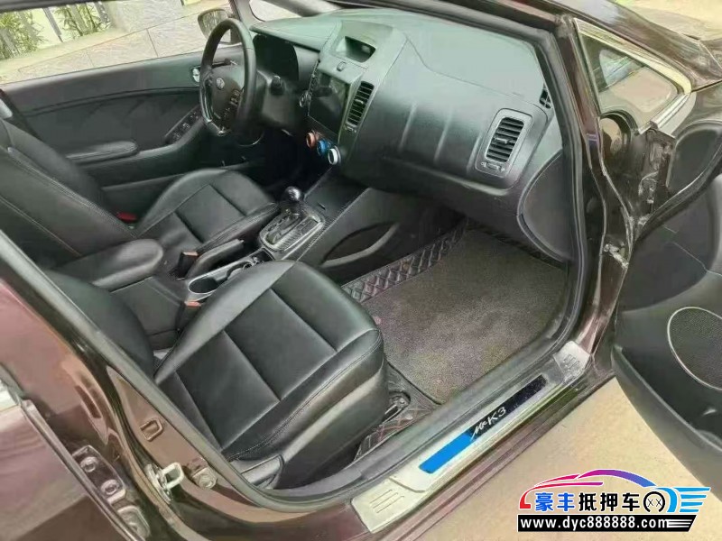 17年起亚K3轿车抵押车出售