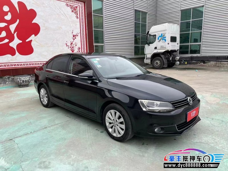 13年大众速腾轿车抵押车出售