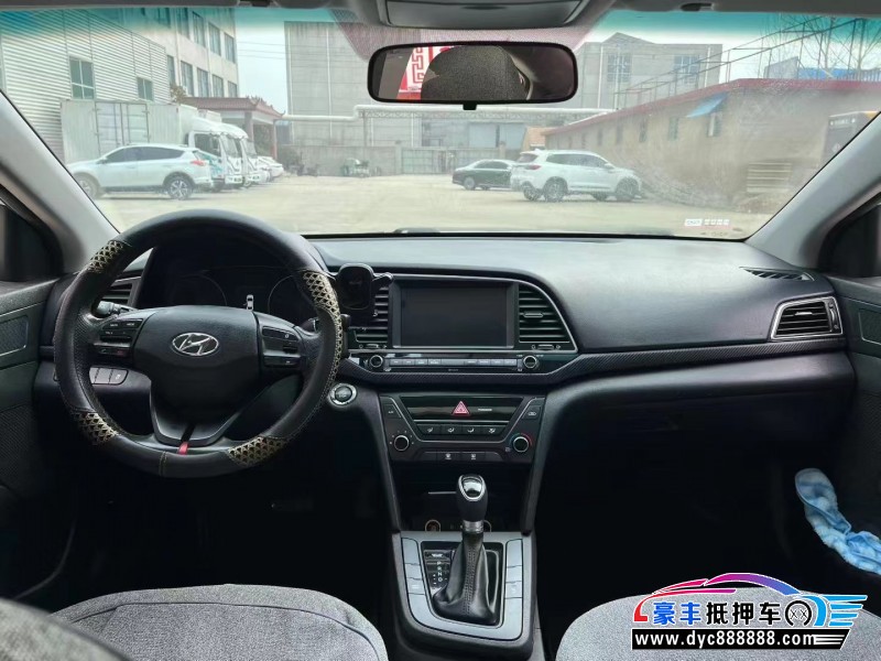 18年现代领动轿车抵押车出售