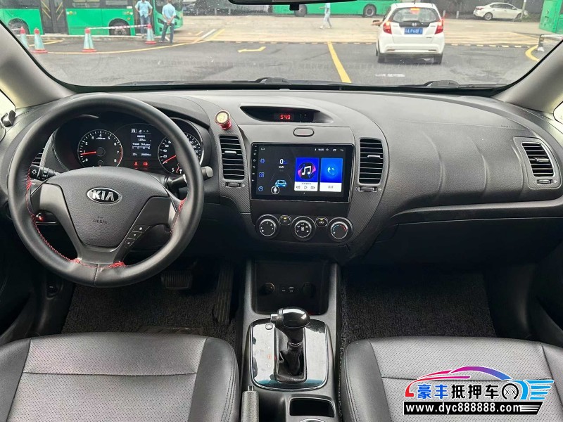 18年起亚K3轿车抵押车出售