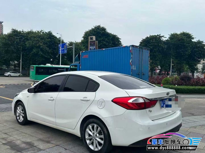 18年起亚K3轿车抵押车出售