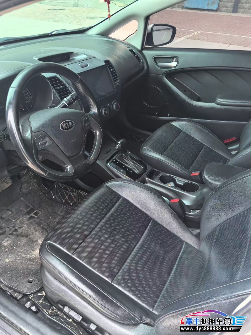 19年起亚K3轿车抵押车出售