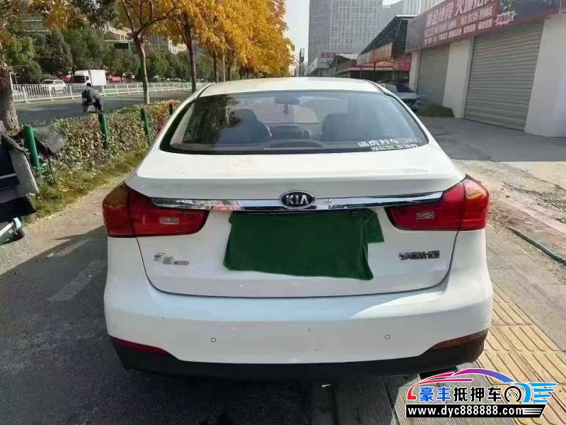 15年起亚K3轿车抵押车出售