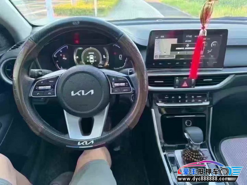 23年起亚K3轿车抵押车出售