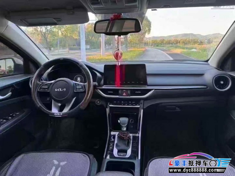 23年起亚K3轿车抵押车出售