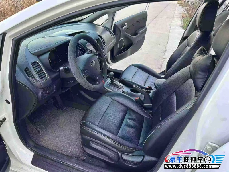 16年起亚K3轿车抵押车出售