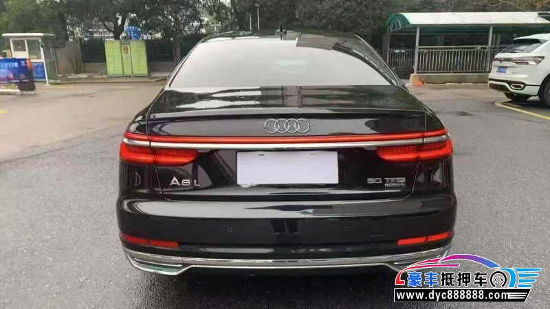20年奥迪A8L轿车抵押车出售