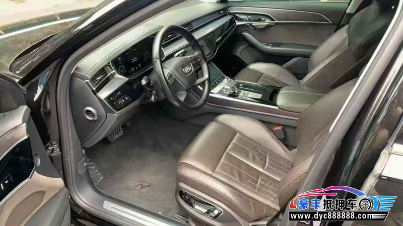 20年奥迪A8L轿车抵押车出售