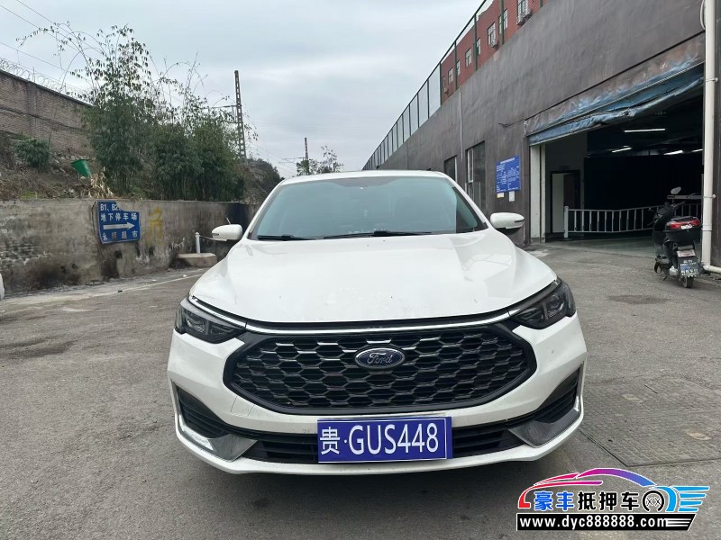 22年福特福睿斯轿车抵押车出售