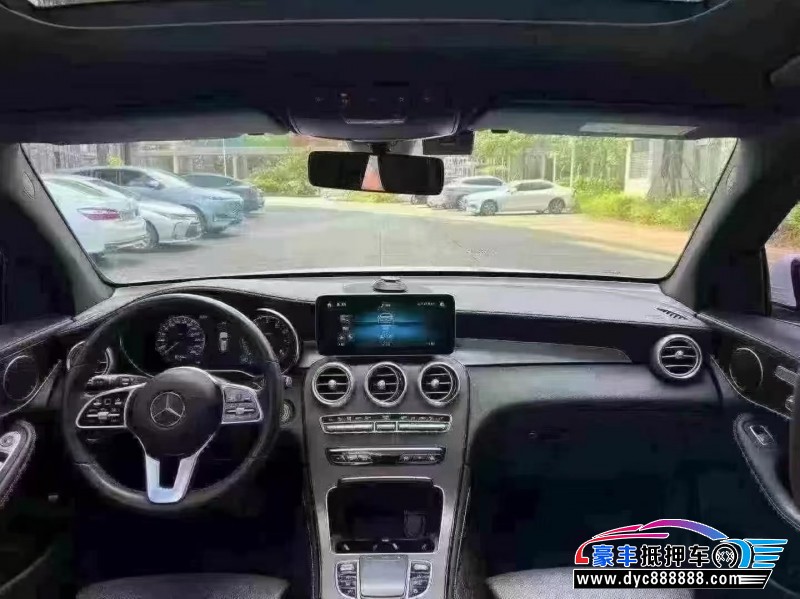 21年奔驰GLC轿车抵押车出售