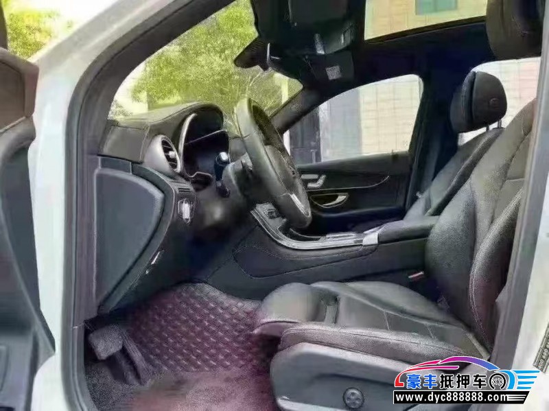 21年奔驰GLC轿车抵押车出售