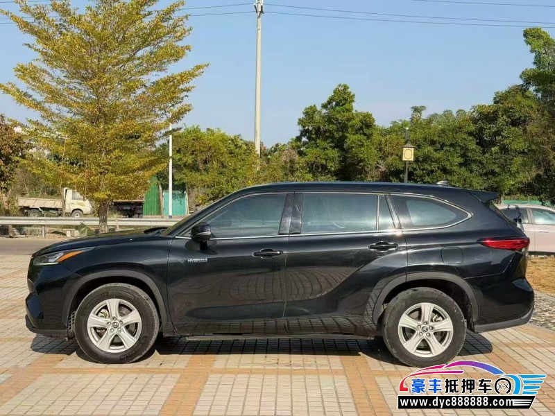 21年丰田汉兰达轿车抵押车出售