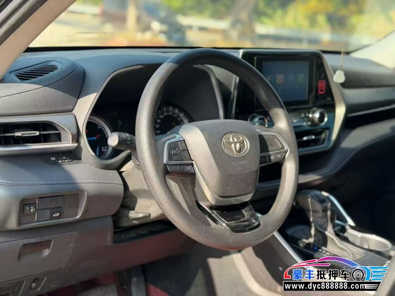 21年丰田汉兰达轿车抵押车出售