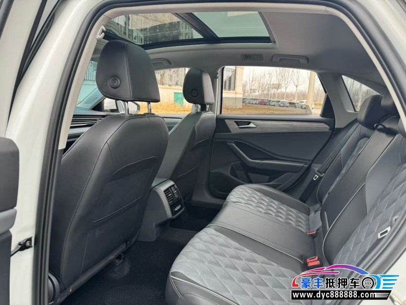 23年大众速腾轿车抵押车出售