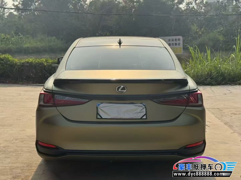 24年雷克萨斯ES轿车抵押车出售