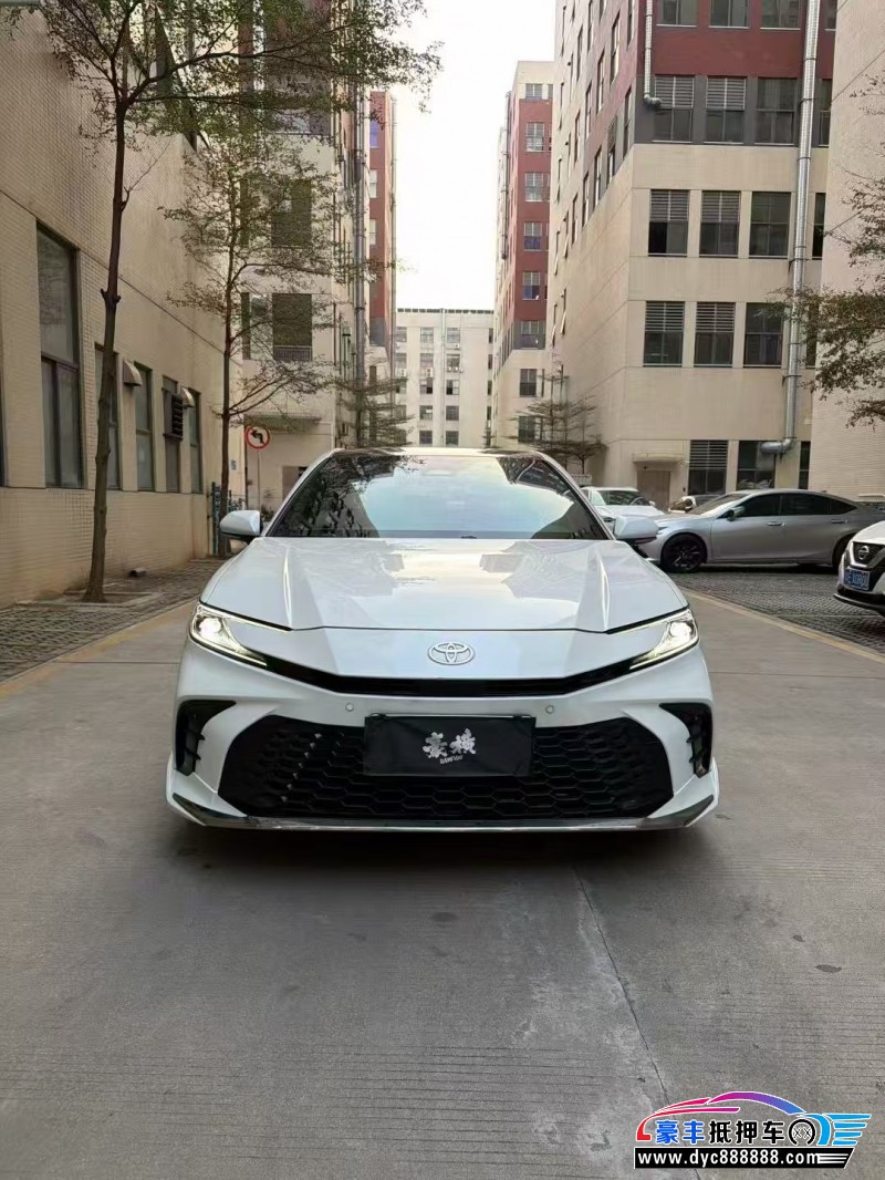 24年丰田凯美瑞轿车抵押车出售