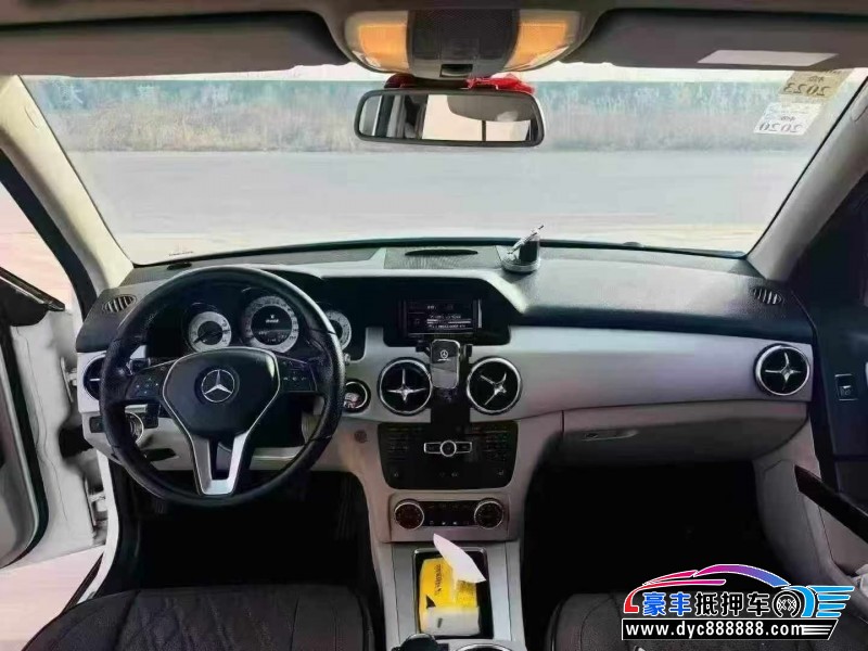 13年奔驰GLKSUV抵押车出售