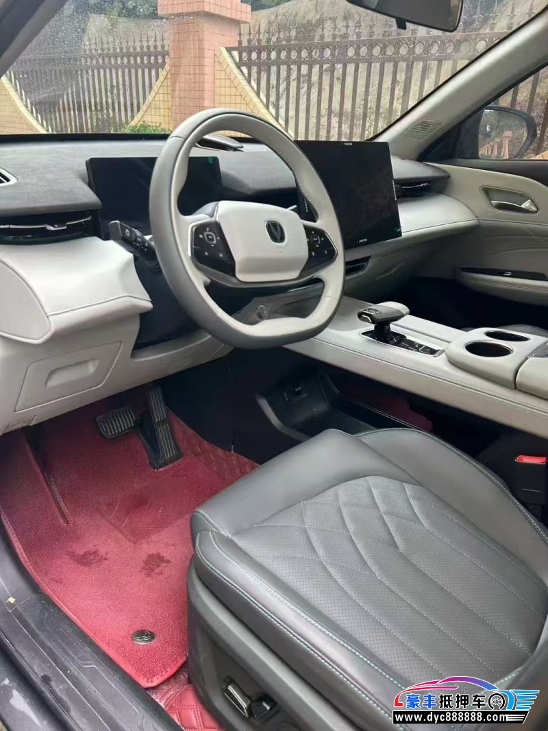 25年长安长安UNI轿车抵押车出售