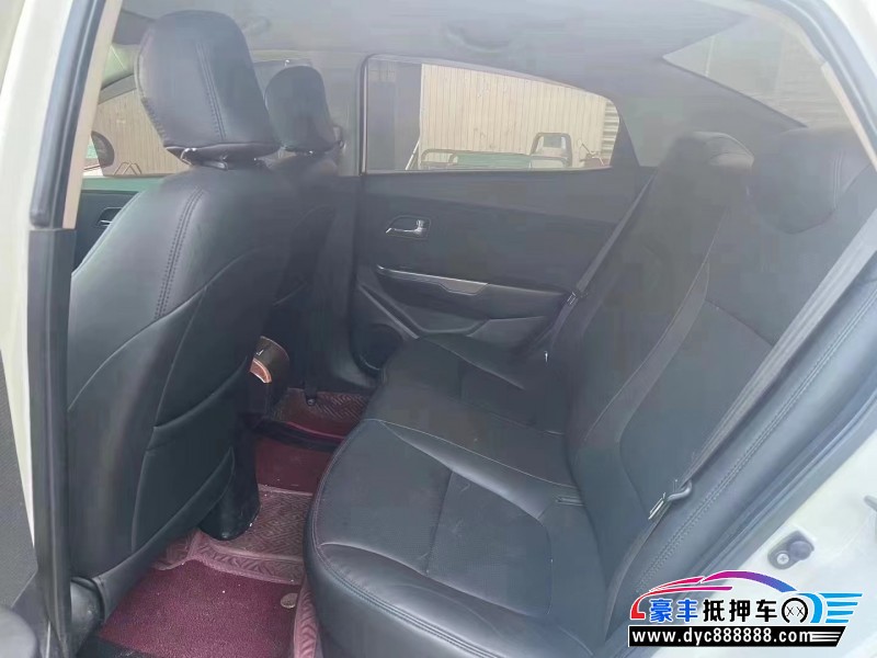 14年起亚K2轿车抵押车出售