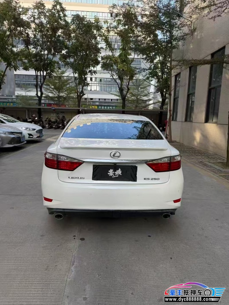 15年雷克萨斯ES轿车抵押车出售