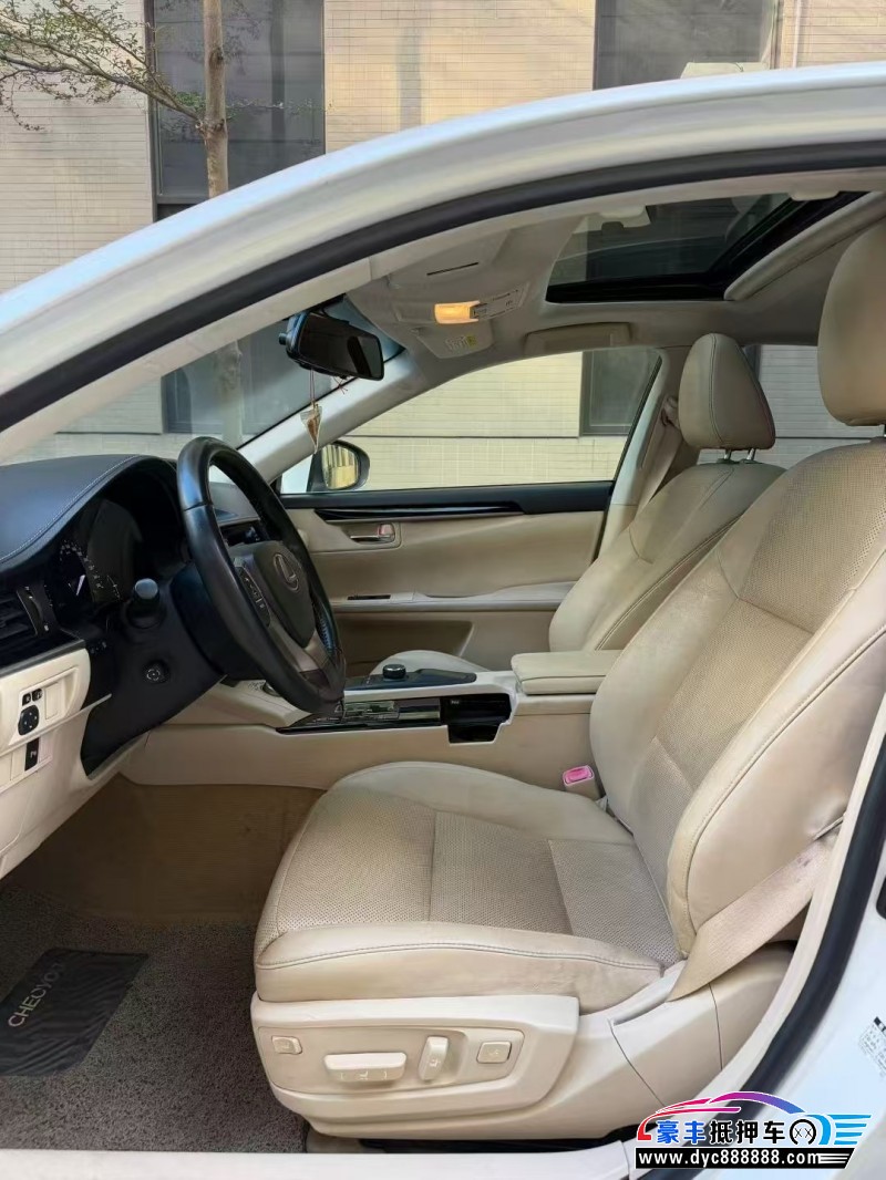 15年雷克萨斯ES轿车抵押车出售