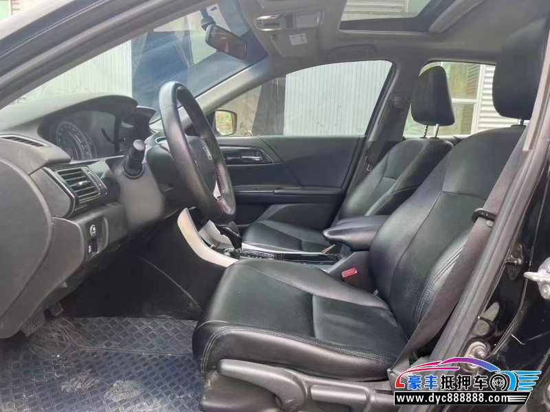 19年本田雅阁轿车抵押车出售