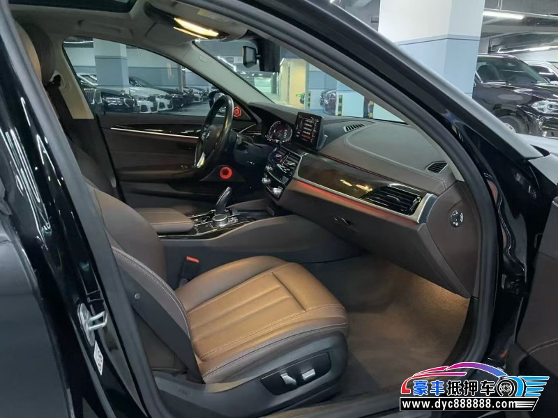 20年宝马5系轿车抵押车出售