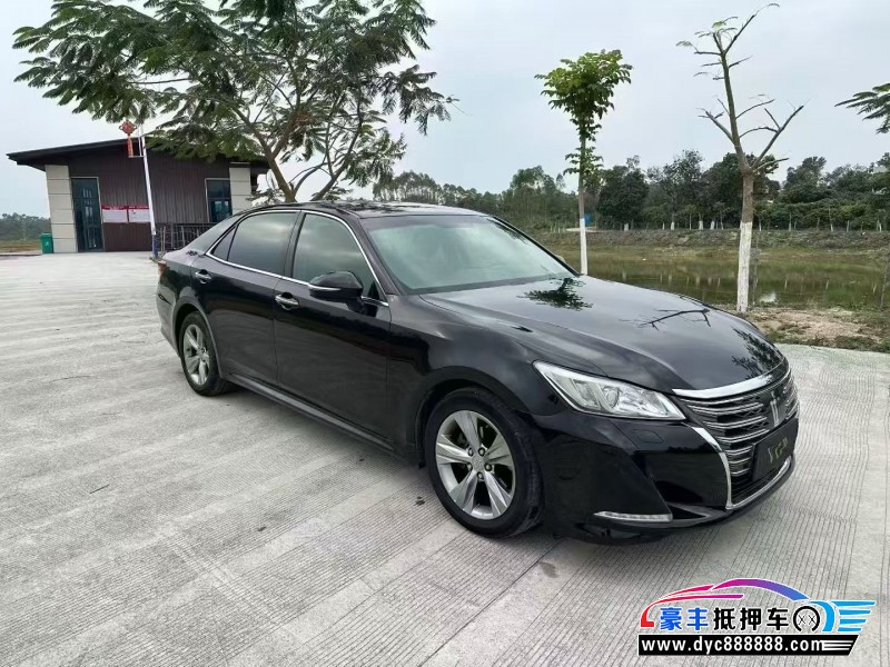 16年丰田皇冠轿车抵押车出售