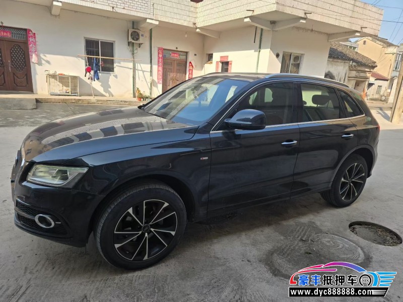 18年奥迪Q5轿车抵押车出售