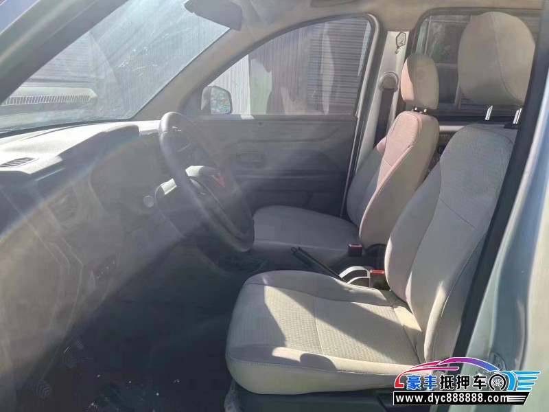 23年五菱汽车五菱宏光轿车抵押车出售