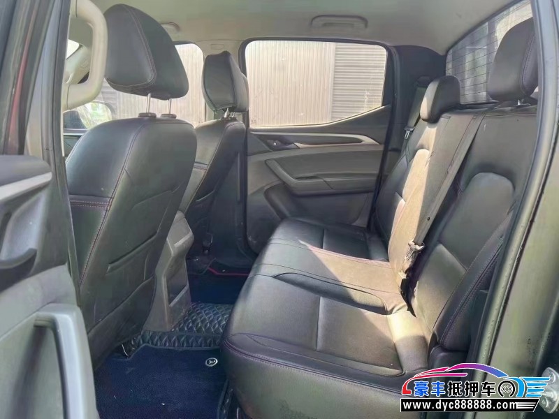 18年上汽大通T60轿车抵押车出售