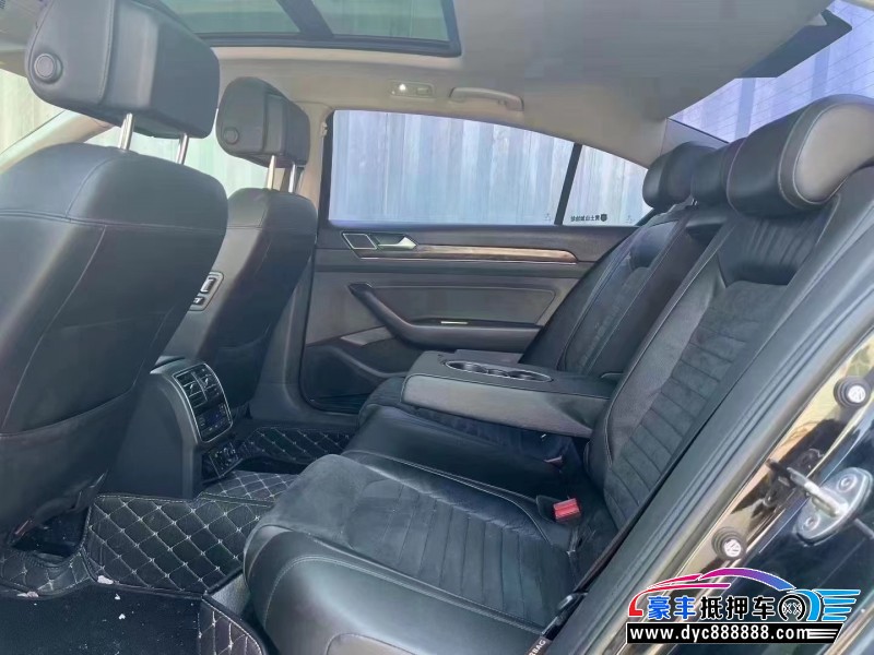 17年大众迈腾轿车抵押车出售