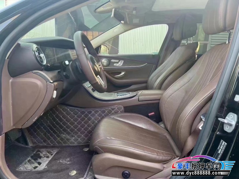 19年奔驰E轿车抵押车出售