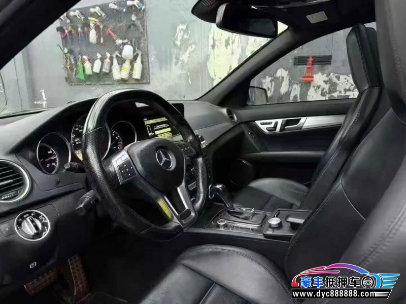 14年奔驰C轿车抵押车出售